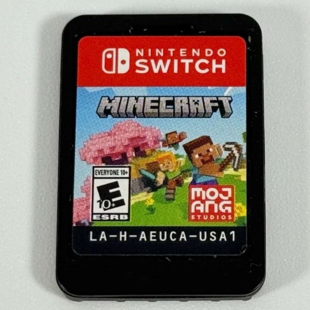 Nintendo Switch Minecraft Sandisk Bundle - Picture 2 of 8
